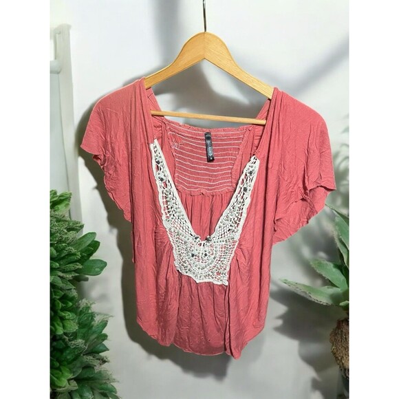 Flying Tomato Boho Coral Blouse – Women’s Medium Crochet Lace - Picture 1 of 5